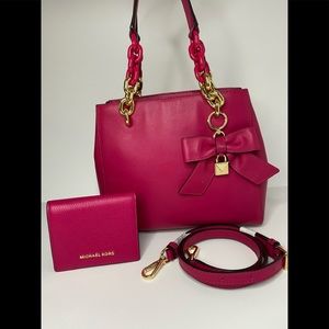 Michael kors SM convertible satchel crossbody set